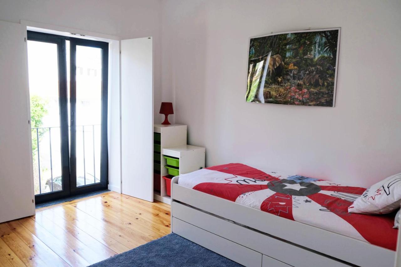 Casa Da Ribeira Guesthouse Cha de Alvares ภายนอก รูปภาพ