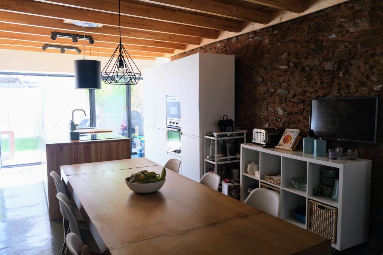 Casa Da Ribeira Guesthouse Cha de Alvares ภายนอก รูปภาพ